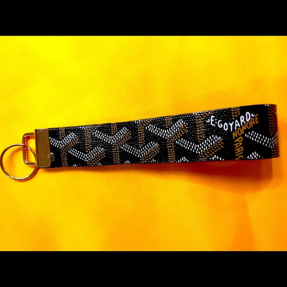 Designer keychain - Picture 1 of 5